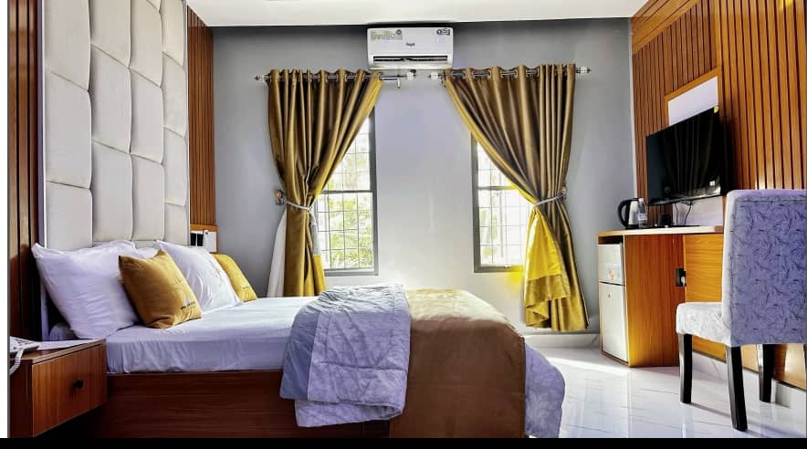 BUSINESS SUITE